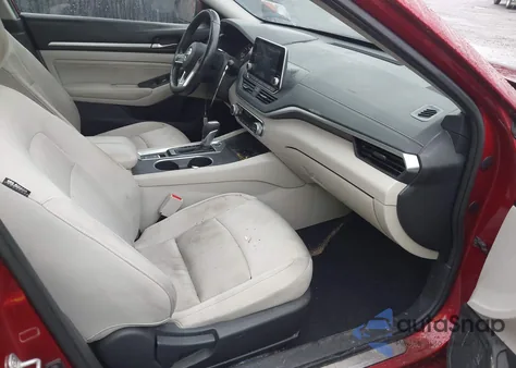 2019 Nissan Altima 2.5 Sv из США, поврежденный, VIN 1N4BL4DV5KC138119